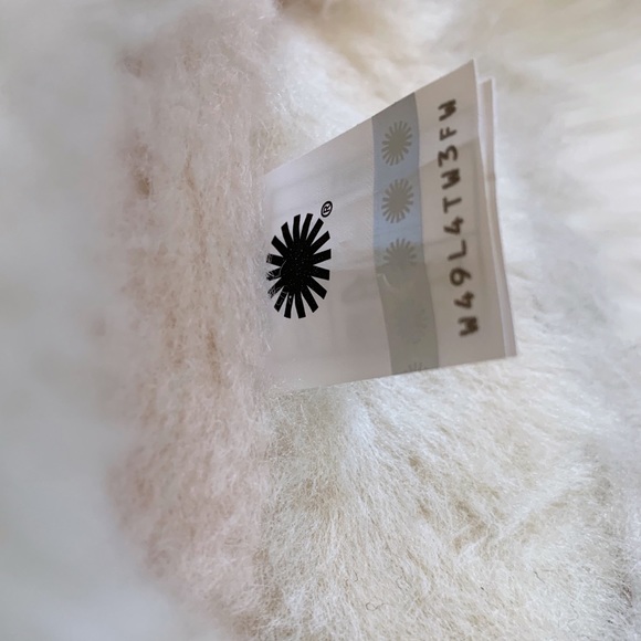 UGG Chestnut Suede Klea Boots - Picture 7 of 8